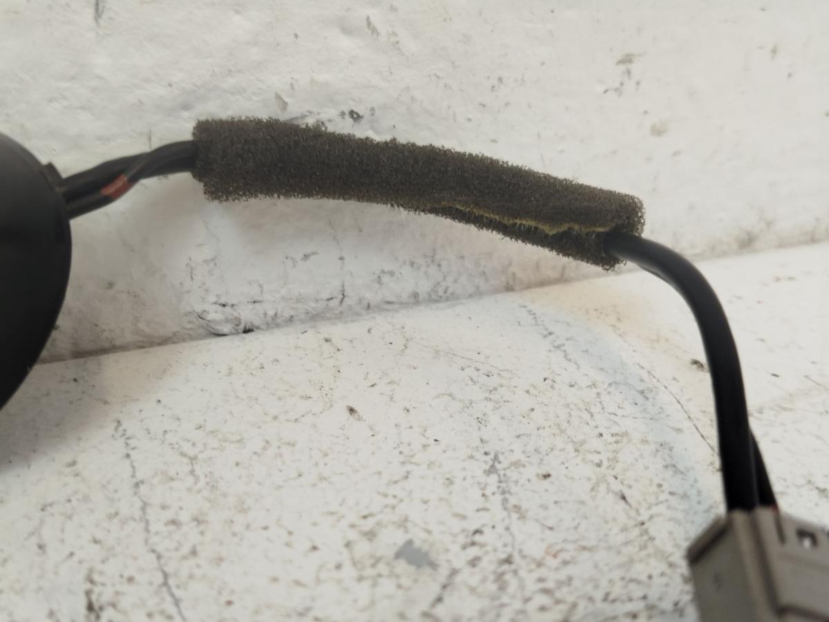Mitsubishi Colt Z30 Antennenfuss Dachantenne ohne Dichtung Stecker vergleichen