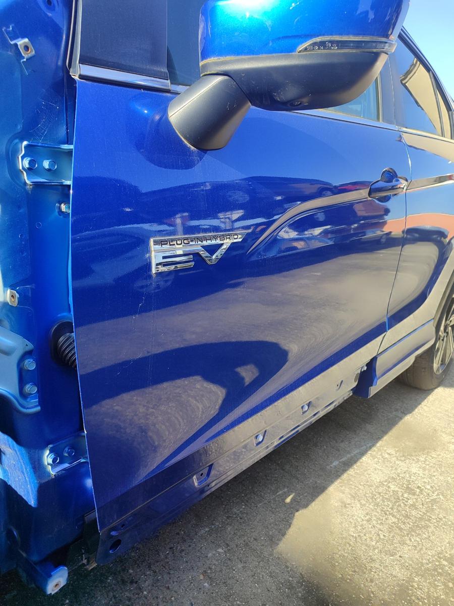 Mitsubishi Eclipse Cross original T&uuml;r Fahrert&uuml;r links vorn D06B blau T&uuml;rscheibe