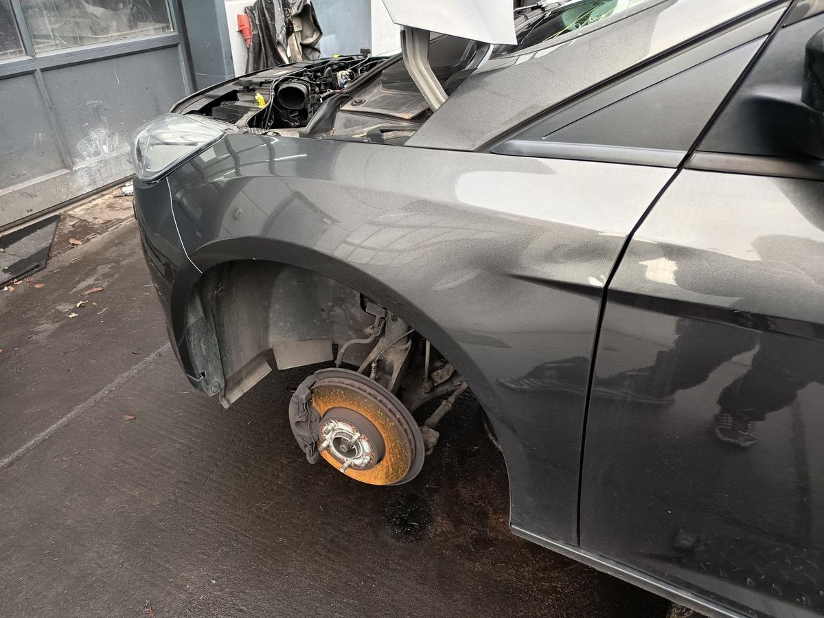 Ford Focus III original Kotfl&uuml;gel links Fahrer Magnetic Grau Facelift Bj 2015