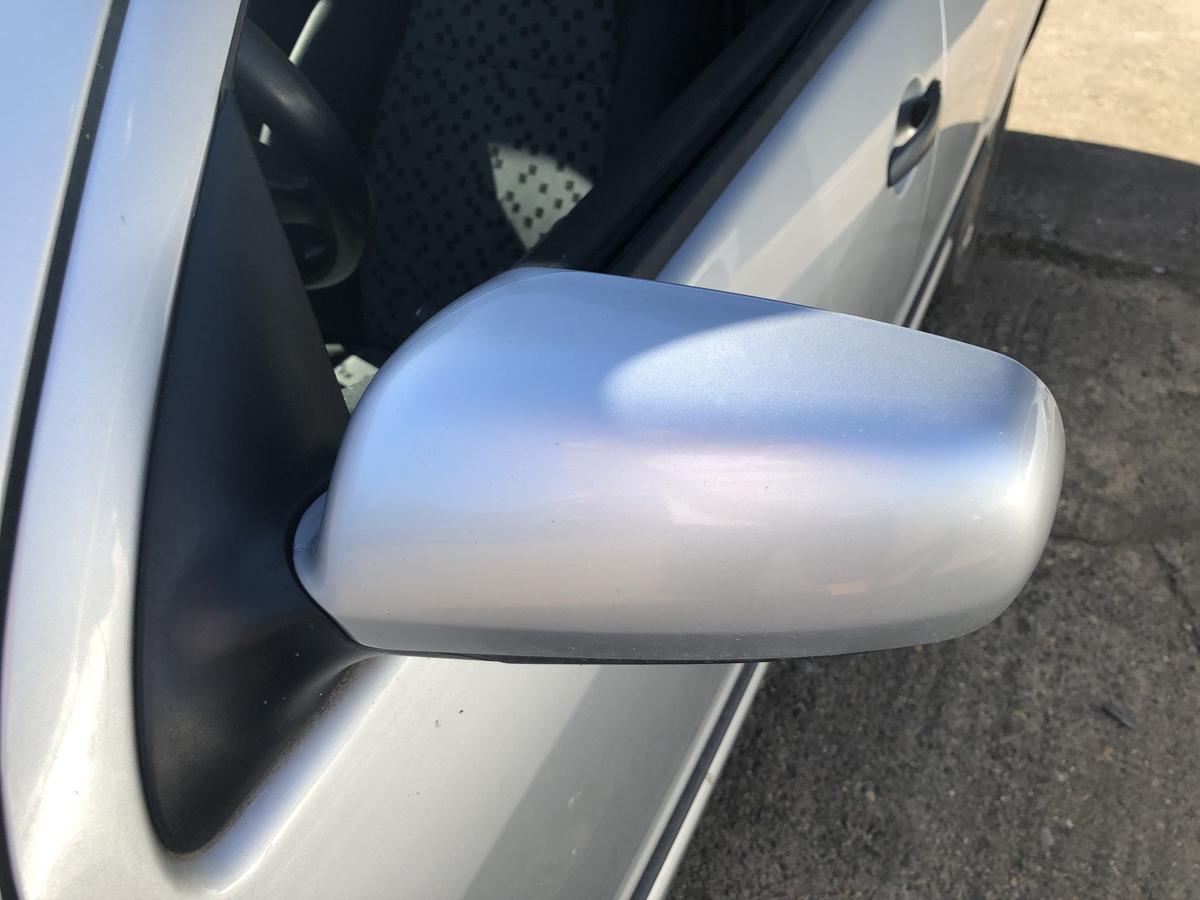 Skoda Fabia 6Y Aussenspiegel links Seitenspiegel Spiegel manuell LF7T silber