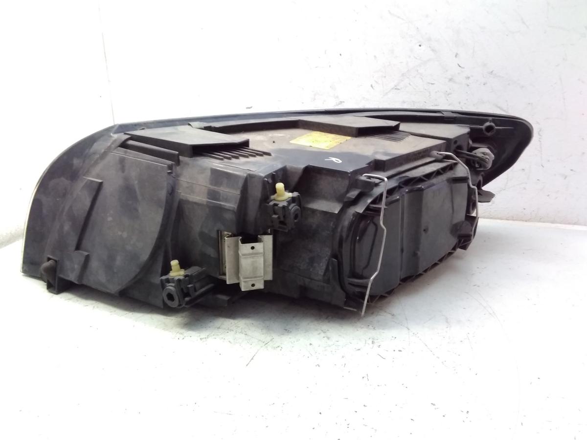 Volvo V50 S40 II orig Scheinwerfer vorn rechts Halogen mit LWR 30698874 BJ2006