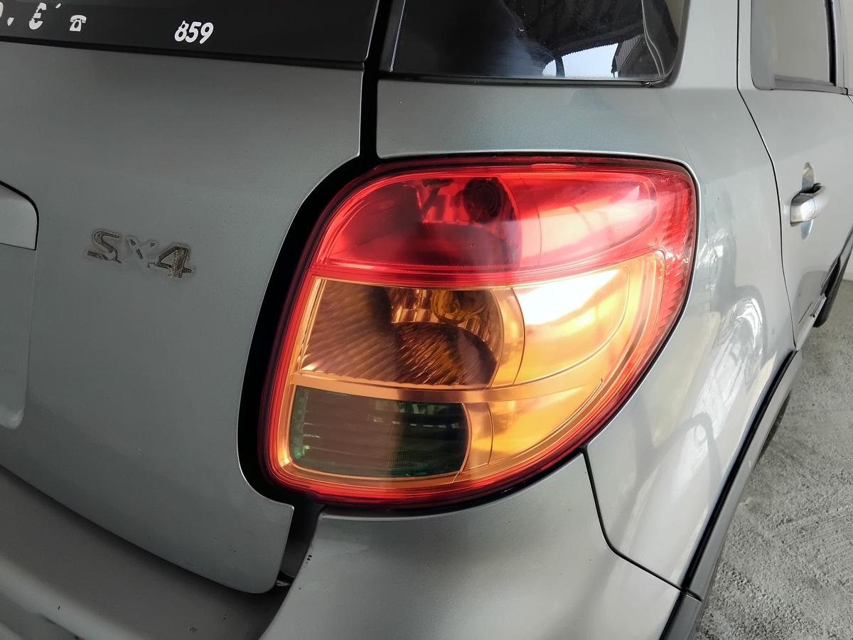 Suzuki SX4 original Rückleuchte Heckleuchte Schlussleuchte rechts 5-türig BJ2009