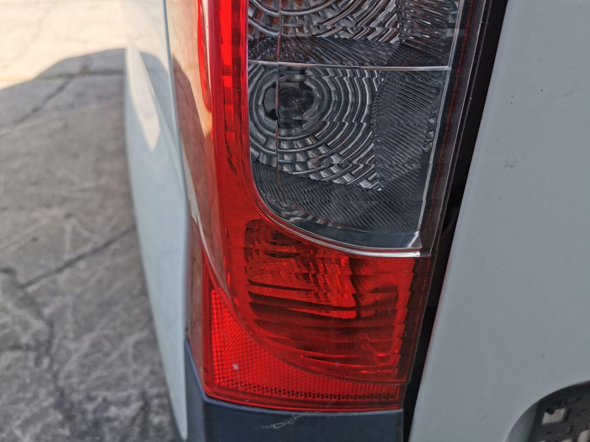 Peugeot Bipper A Rückleuchte Schlussleuchte Rücklicht Lampe hinten links