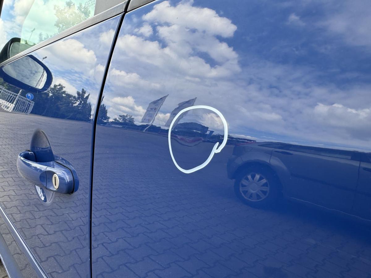 VW Touran 1T original T&uuml;r hinten links LL5M Indienblau Rohbau Bj.2008