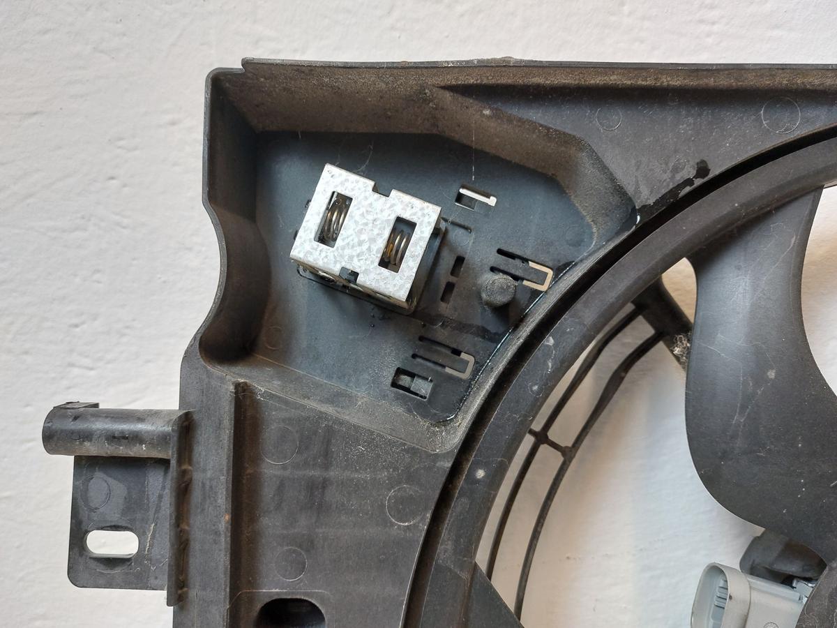 Nissan Micra K14 Elektrol&uuml;fter mit Zarge L&uuml;fter Motorl&uuml;fter 1.0 74kw HR10DET