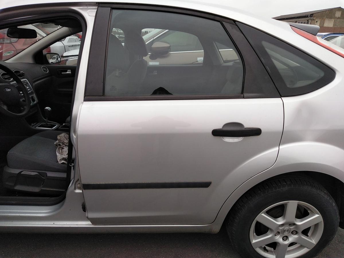 Ford Focus 2 Limo T&uuml;r hinten links polarsilbermetallic 4-und 5 T&uuml;rer Bj.2005