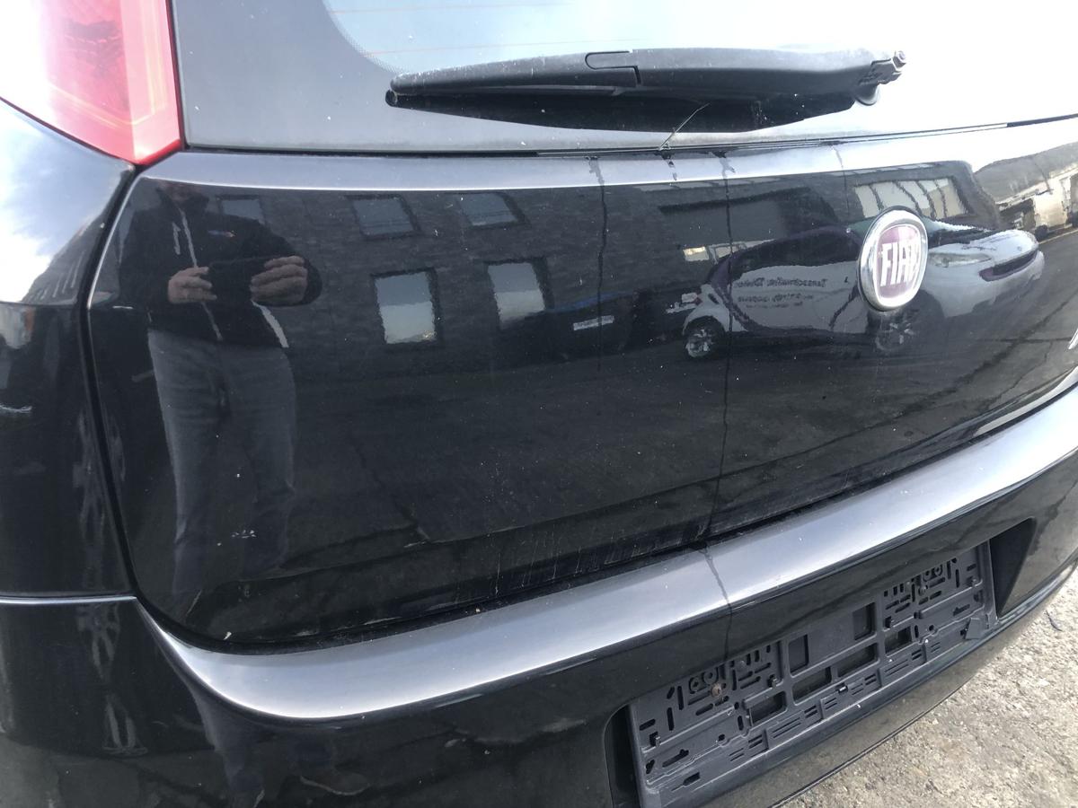 Fiat Grande Punto 199 Heckklappe mit Scheibe 5t&uuml;rer Kofferraumklappe 891 Nero