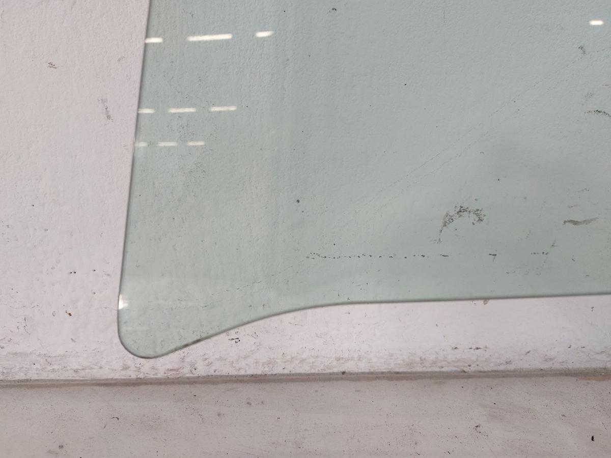 Nissan Leaf ZE1 40kWh T&uuml;rscheibe vorn links Seitenscheibe Colorglas