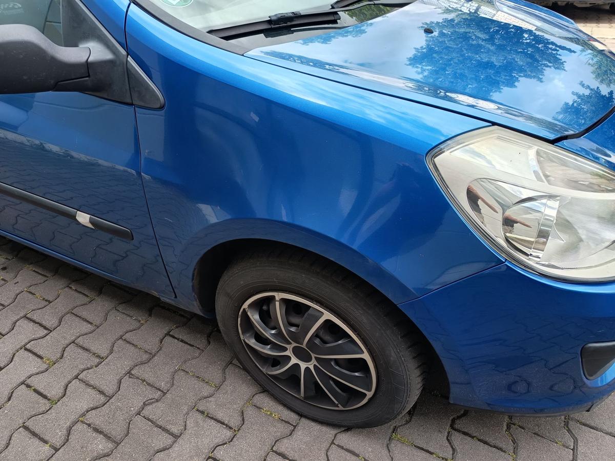 Renault Clio III orig Kotflügel rechts TEI45 Blau met Bj 2006