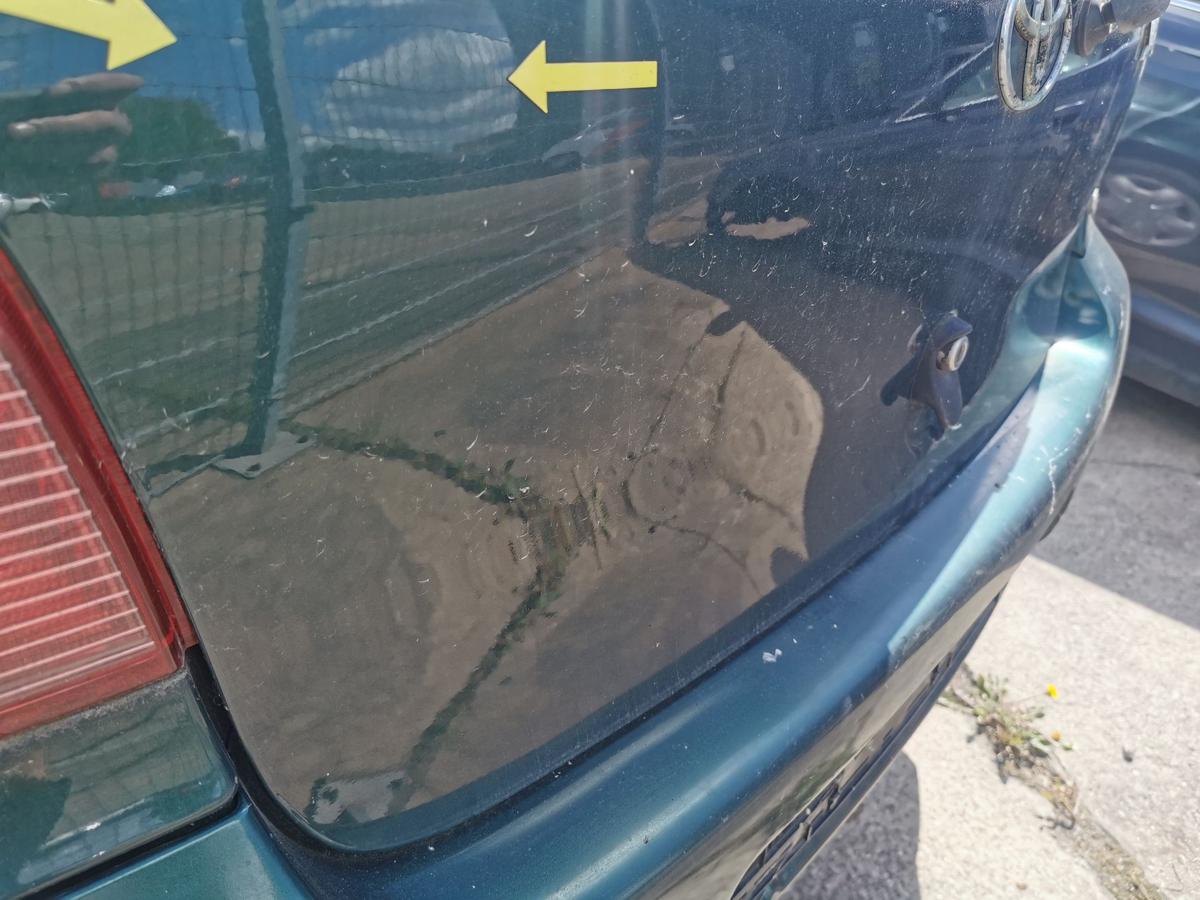 Toyota Yaris P1 Heckklappe Klappe Kofferklappe hinten 6R4 Dark Green 3 Türer