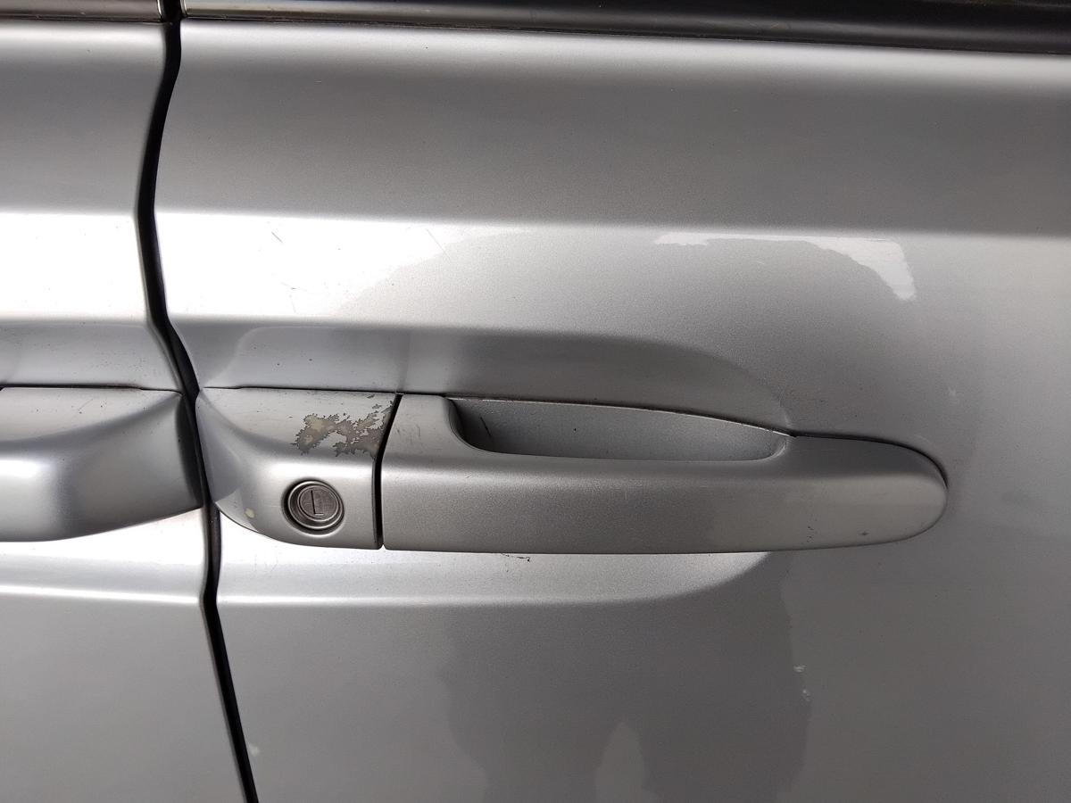 Kia Carnival III MB Tür vorn rechts Beifahrertür 6C Diamantsilber BJ2007
