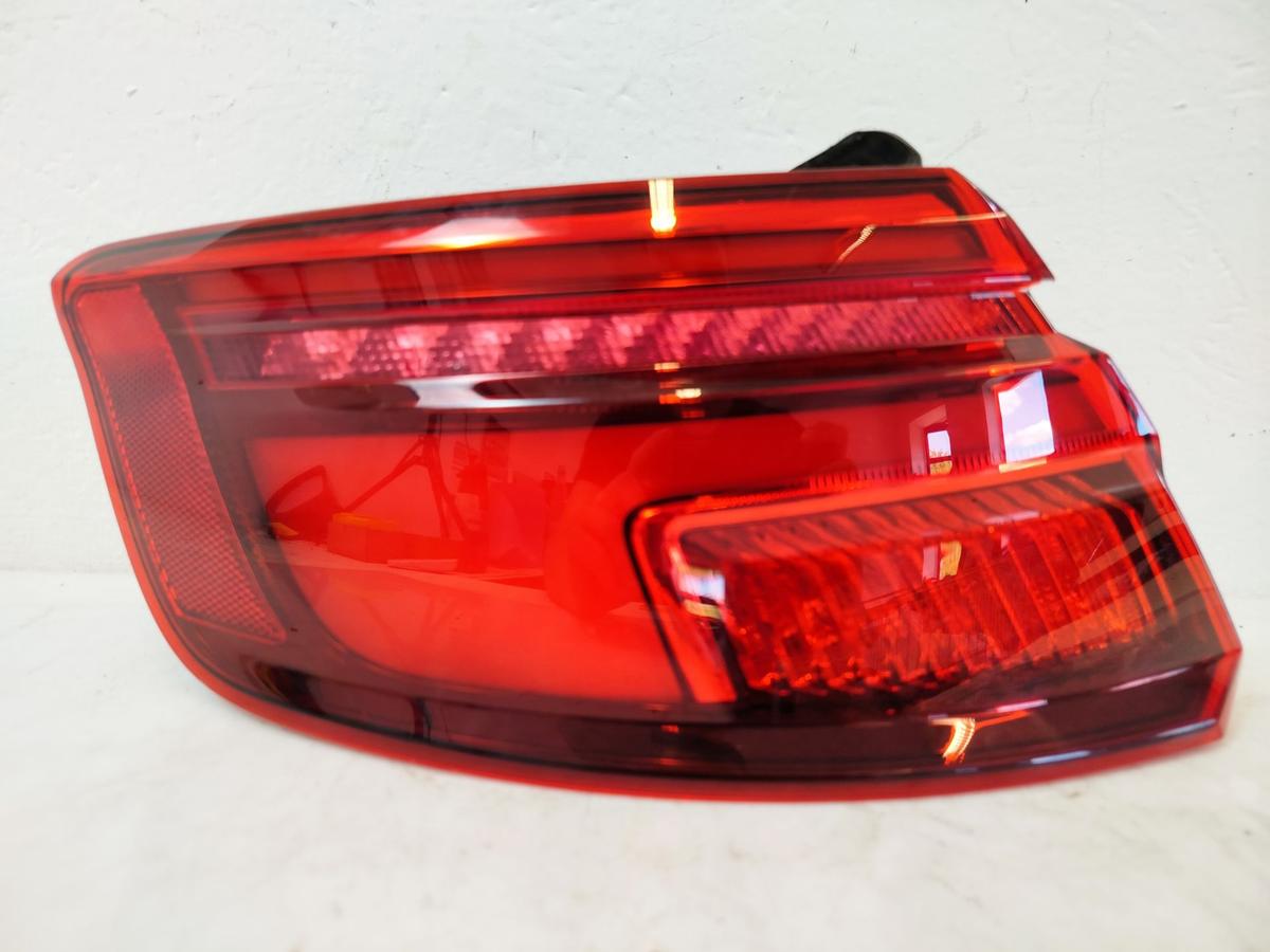 Audi A3 8V Sportback e-tron LED Rückleuchte außen links Ecke Heckleuchte Hella