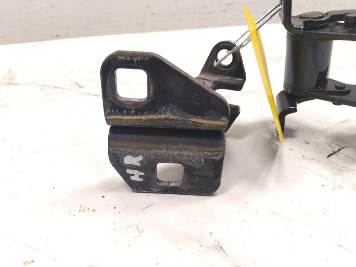 Tesla Model S original Satz T&uuml;rscharniere hinten rechts unfallfrei BJ2014