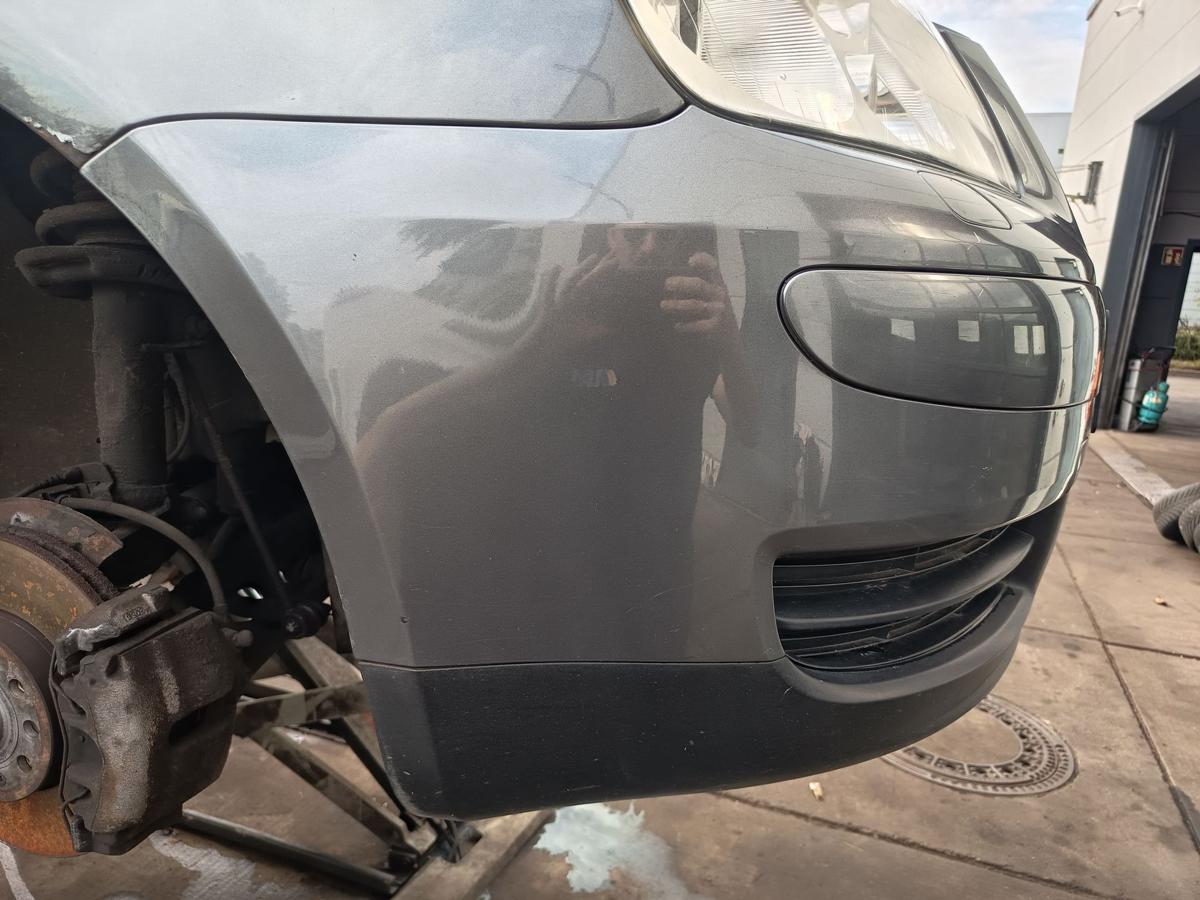 VW Touran 1T original Sto&szlig;stange F&auml;nger vorn Front D7X Platingrau Bj 2006