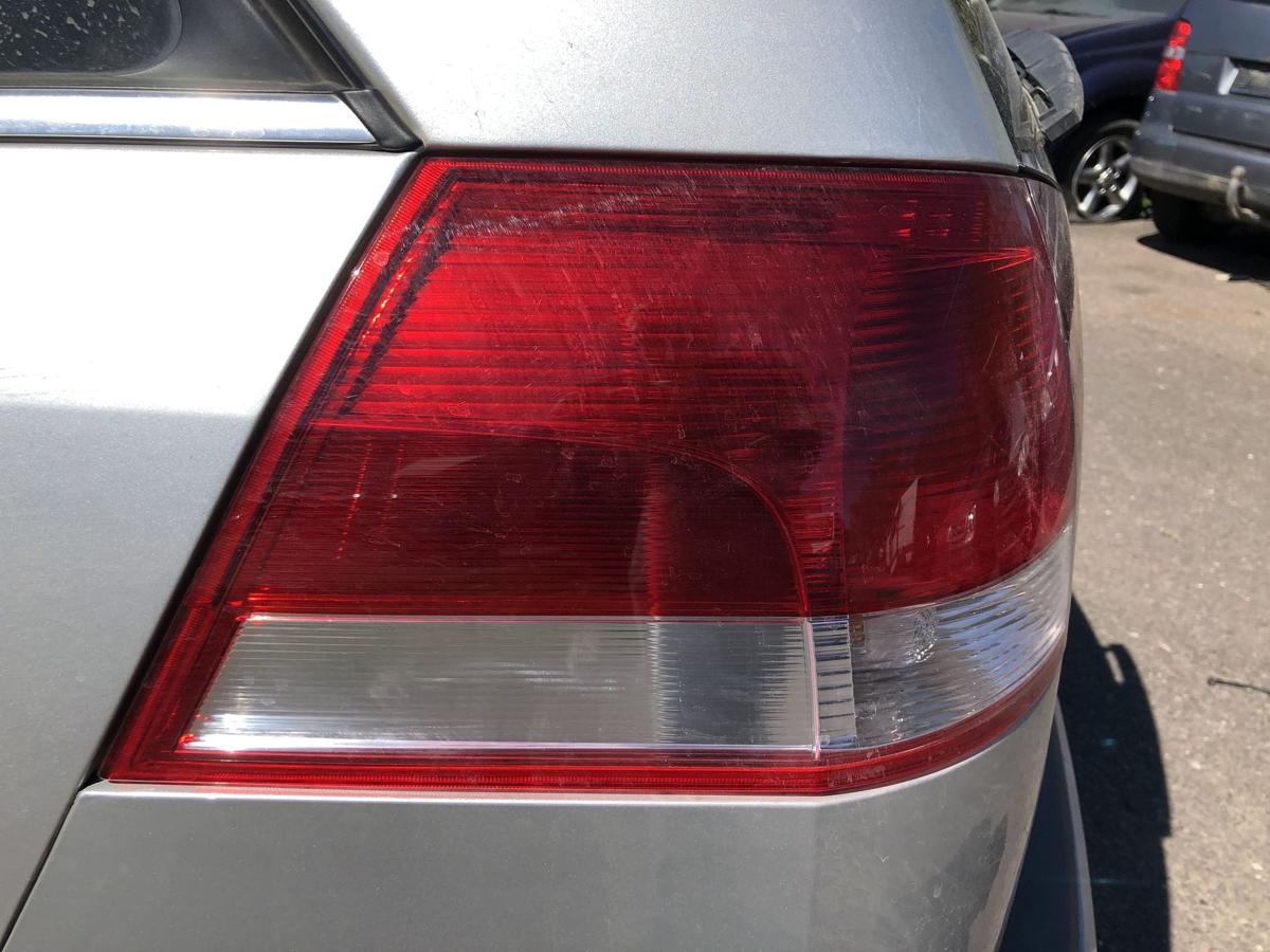 Opel Vectra C Caravan ab 05 R&uuml;ckleuchte au&szlig;en links Ecke Kombi rot silber