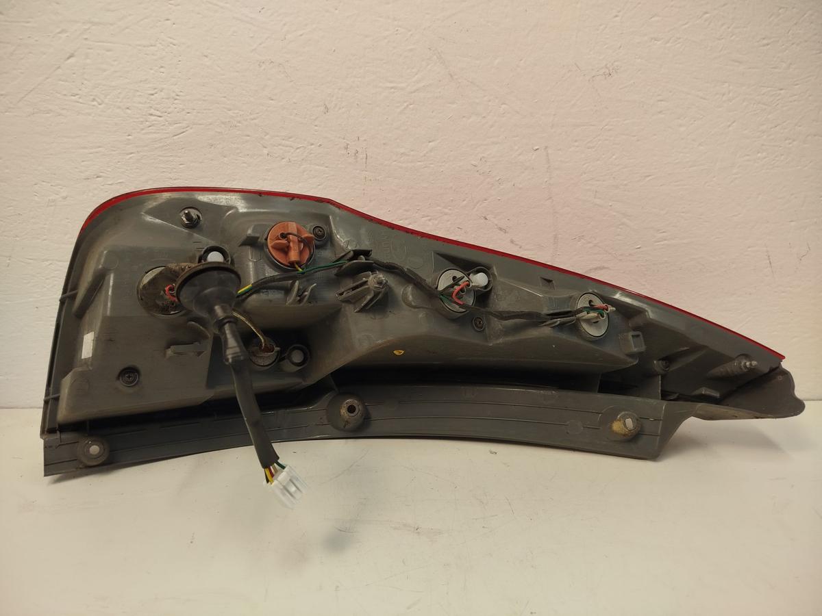 Hyundai I30 CW FD R&uuml;ckleuchte Schlu&szlig;leuchte R&uuml;cklicht hinten rechts Kombi