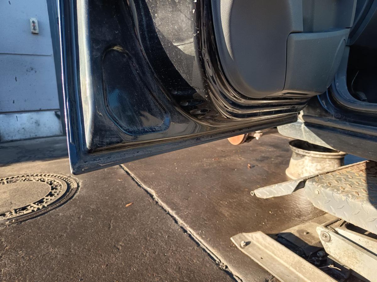 Opel Zafira B original T&uuml;r vorn links Fahrer Z20R Saphirschwarz Bj 2009