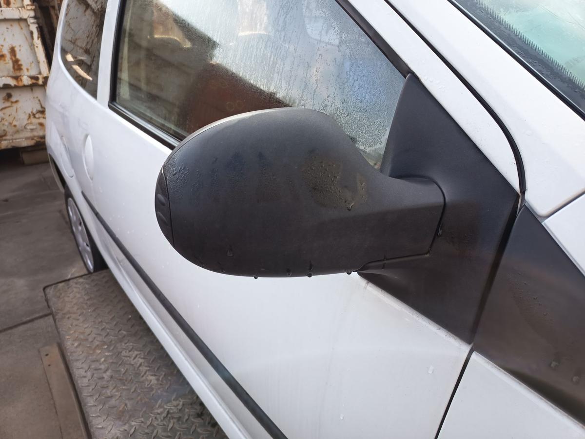 Renault Twingo II original Aussenspiegel rechts manuell unlackiert Bj 2009