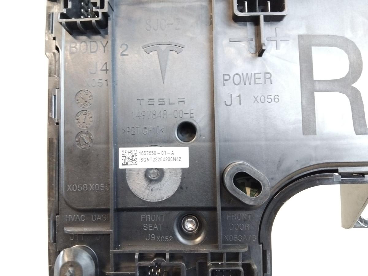 Tesla Model Y original Steuergerät BCM rechts 1657650-01-A 1497848-00-E Bj.2022