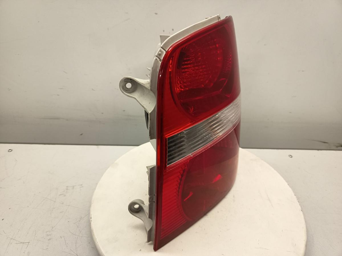 VW Touran 1T original R&uuml;ckleuchte rechts vor Facelift Baujahr 2006