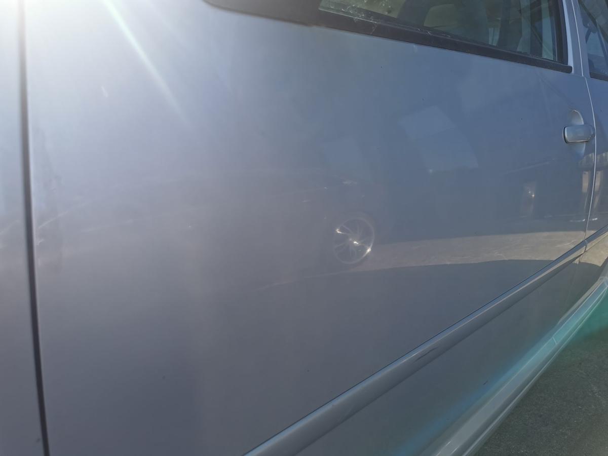 VW Bora 1J Fahrertür Tür Autotür vorn links Rohbautür LB7Z Satinsilber Met