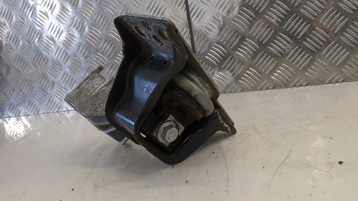 Renault Clio 2 II Motorhalter Motorlager 8200281186