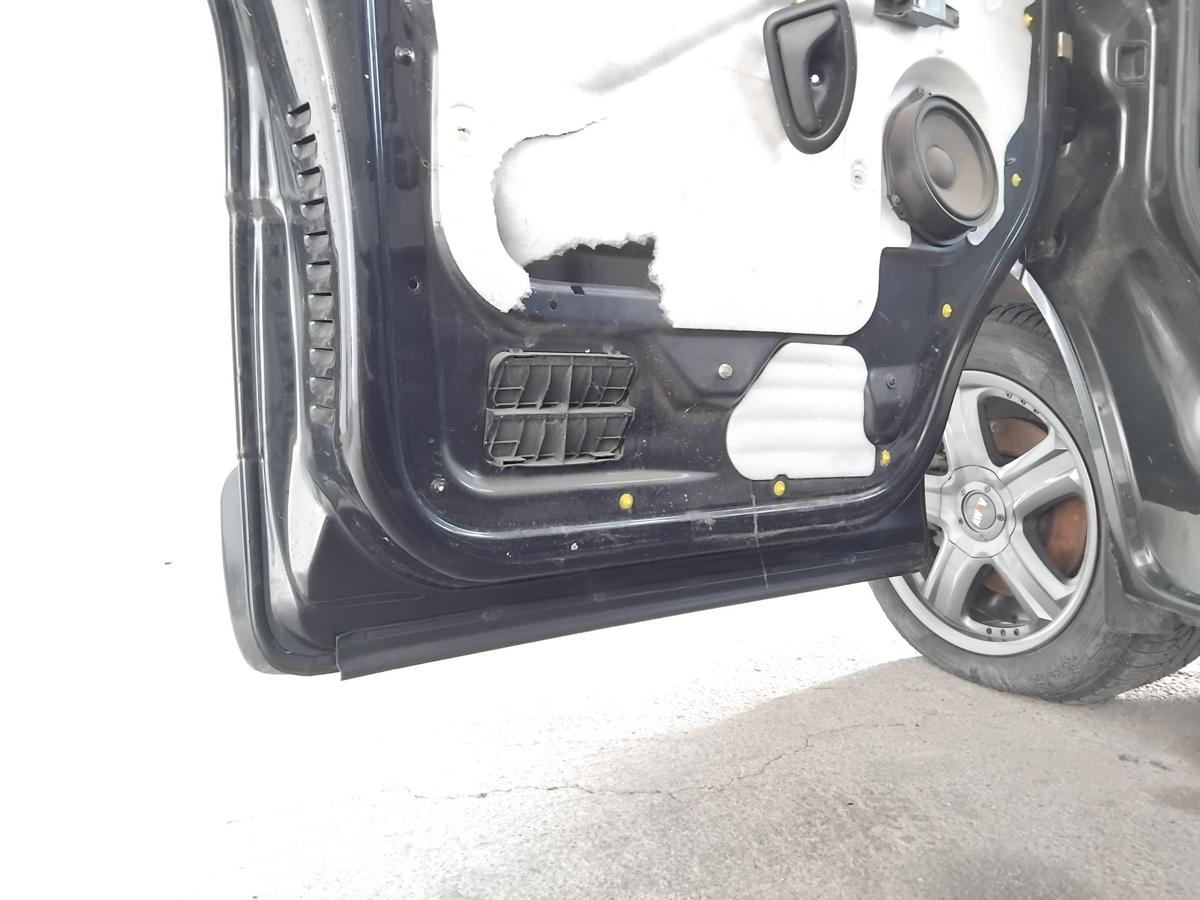 Opel Vivaro A Tür vorn links Fahrertür mitternachtschwarzmetallic L298 BJ2003