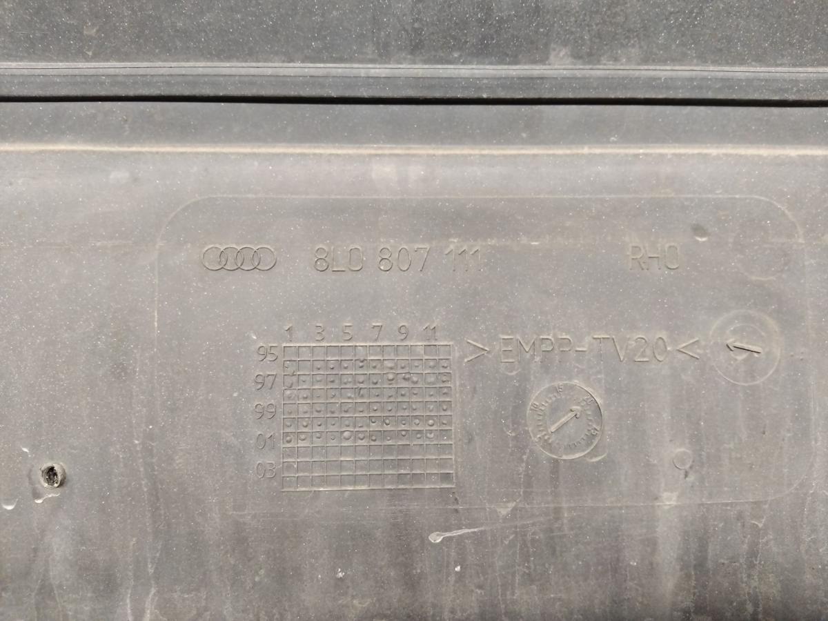 Audi A3 8L Facelift original Stoßfänger Stoßstange vorn silber Bj.2002