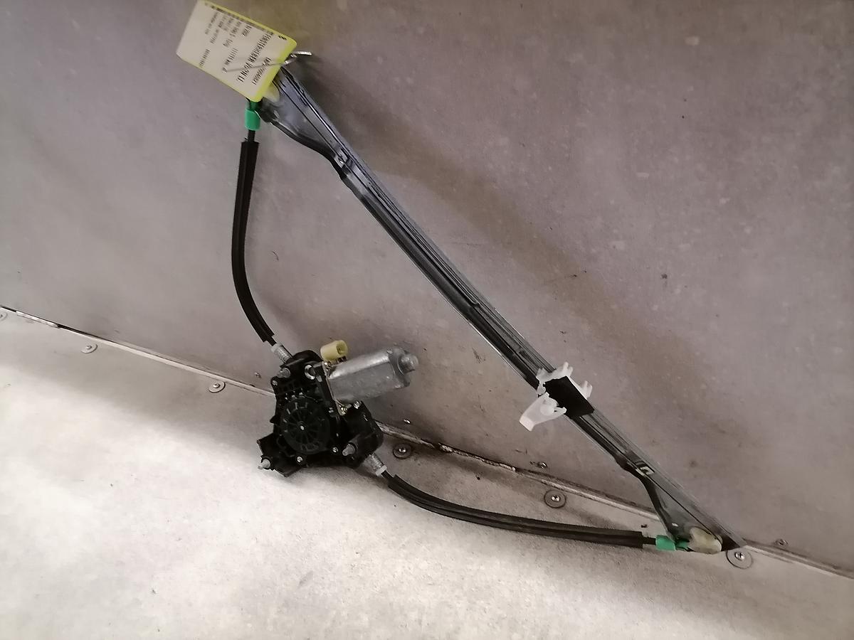 Renault Clio 2 Fensterheber vorn links elektrisch 0130821690 BJ02 5-türer