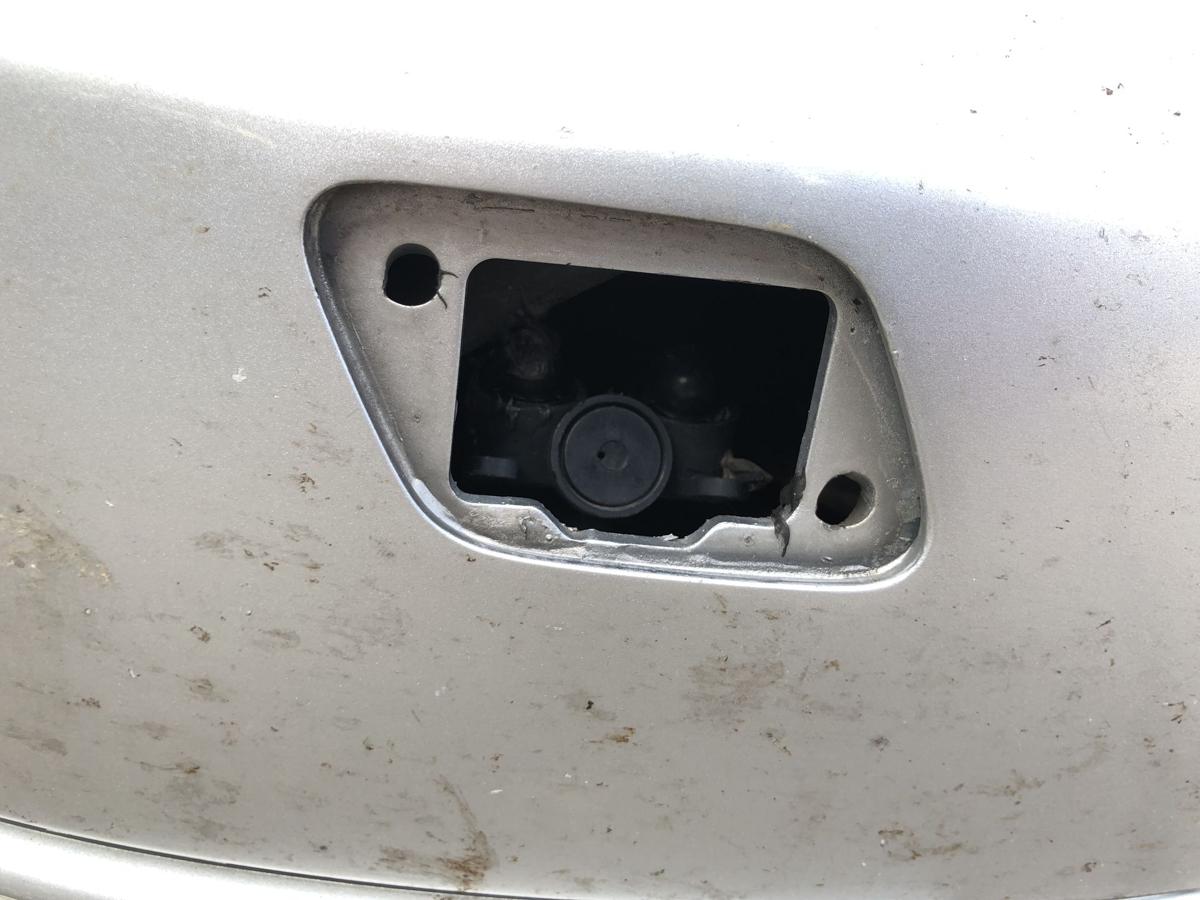 VW Passat 3C B6 Sto&szlig;f&auml;nger vorn Nebel SRA PDC LA7W Reflexsilber Bilder beachten