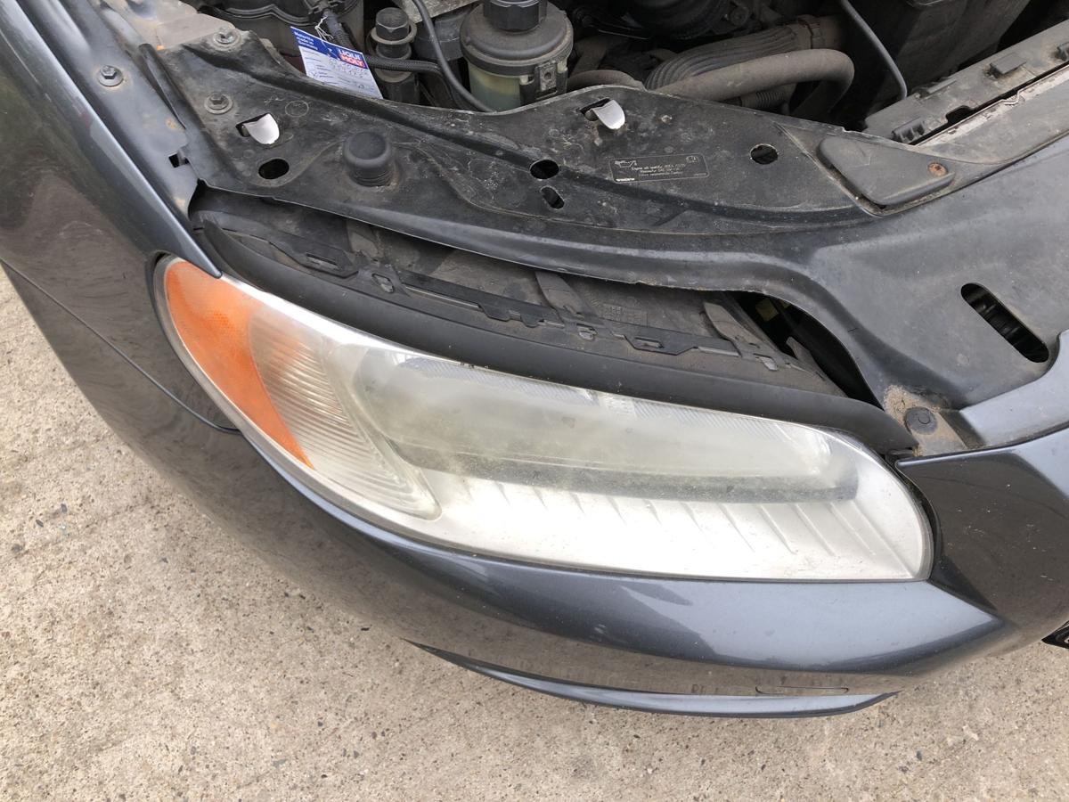 Volvo V70 Typ B Scheinwerfer rechts Hauptscheinwerfer Tr&uuml;bung Halogen bis 2011