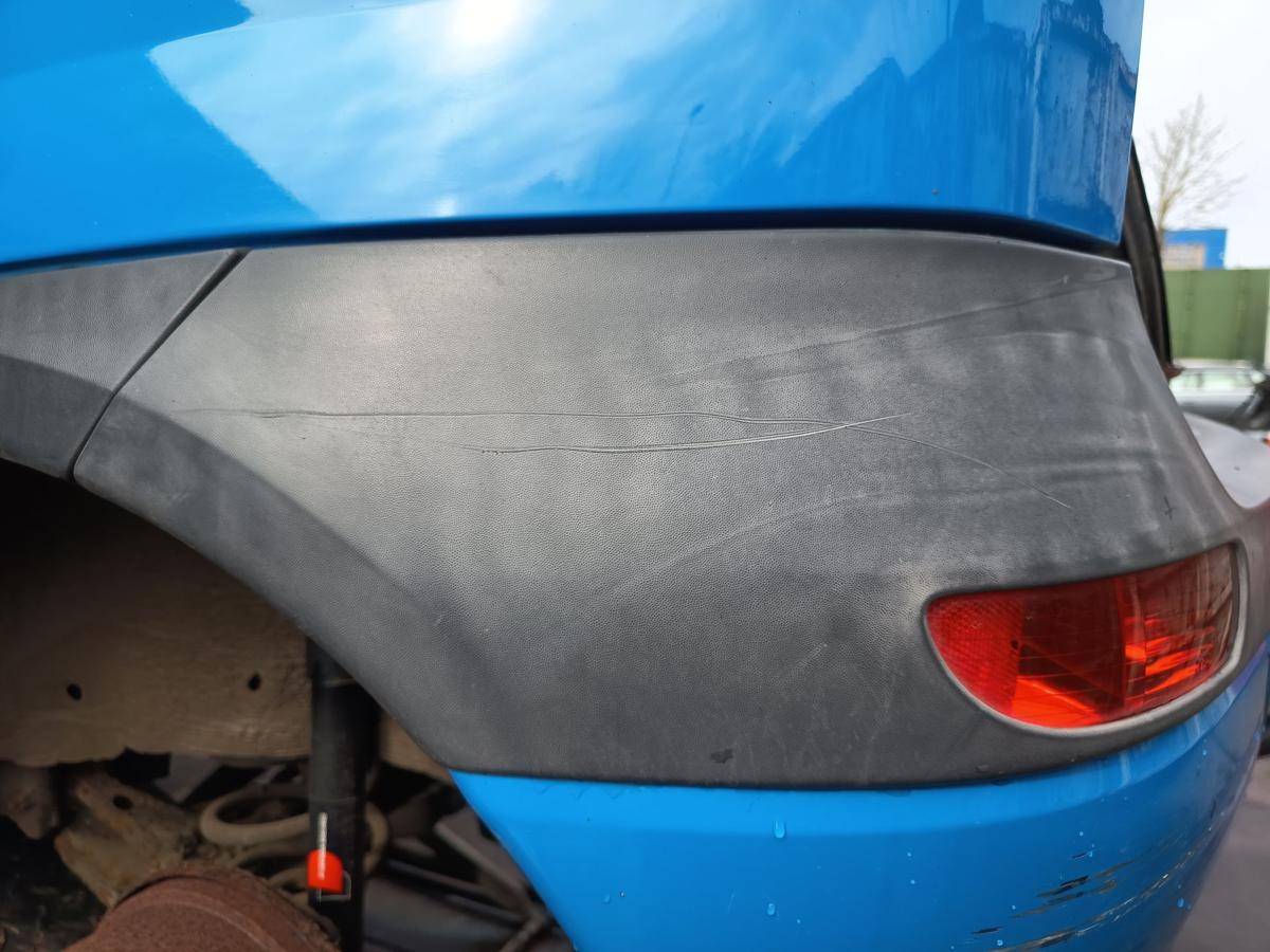 Opel Corsa C original Sto&szlig;stange F&auml;nger hinten Heck Z20A Arubablau Bj 2001