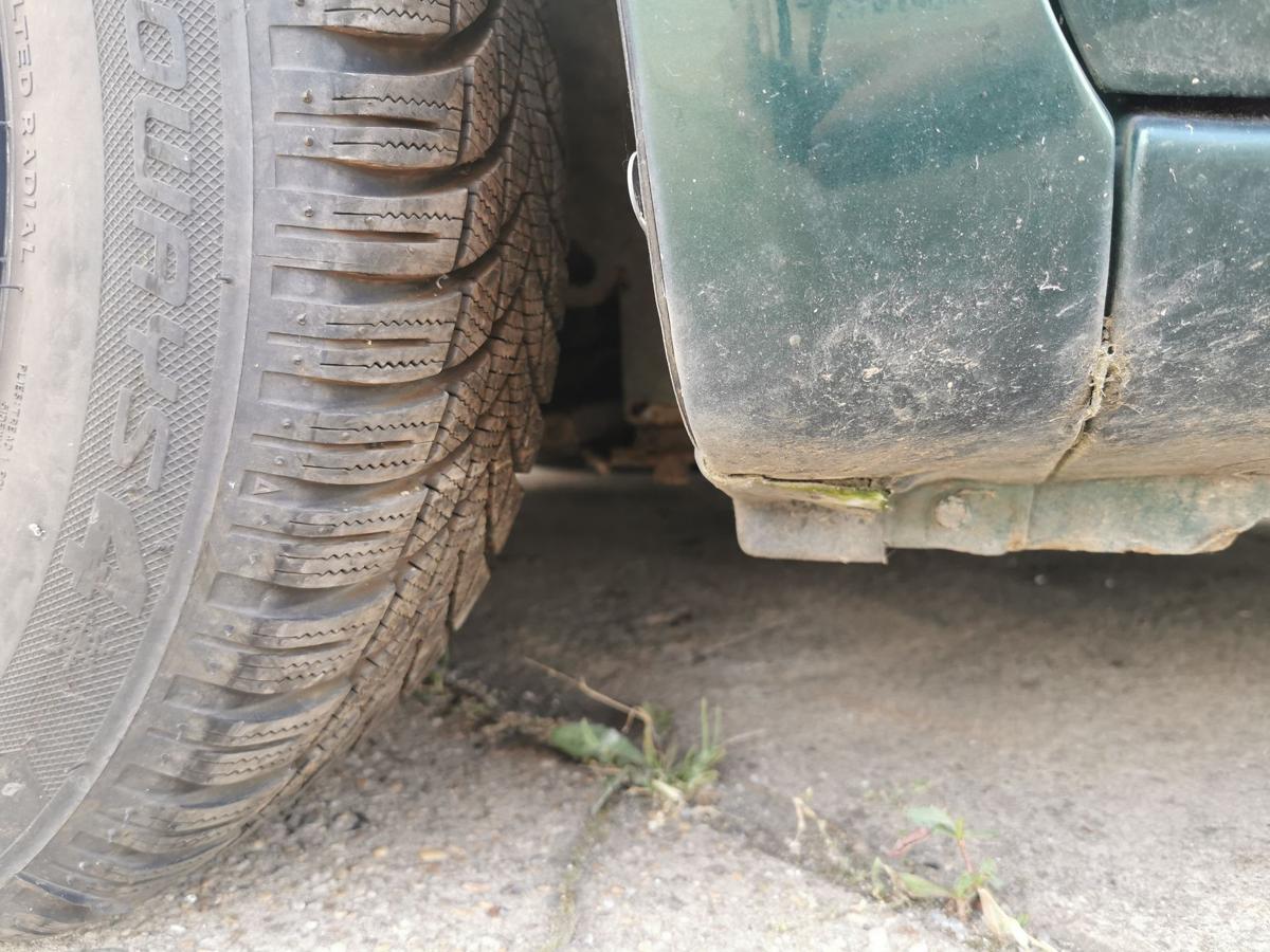 Toyota Yaris P1 Kotflügel Fender Seitenwand vorn links 6R4 Dark Green