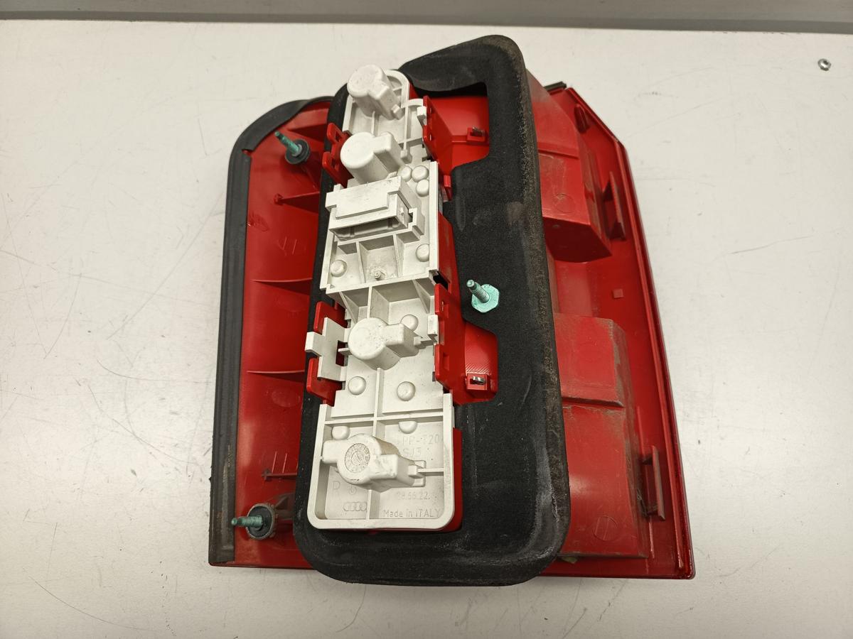 Audi A2 original R&uuml;ckleuchte Heckleuchte rechts Baujahr 2001