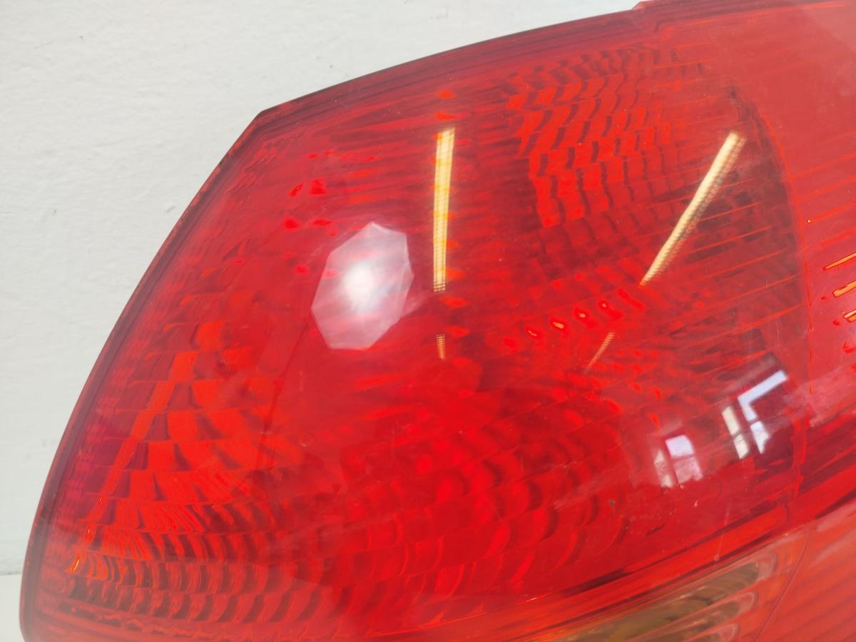 Kia Venga YN R&uuml;ckleuchte rechts au&szlig;en Heckleuchte Ecke kein LED bis 2016