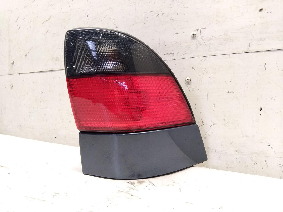 Saab 9-5 Kombi original R&uuml;ckleuchte Heckleuchte rechts au&szlig;en Bj.1999