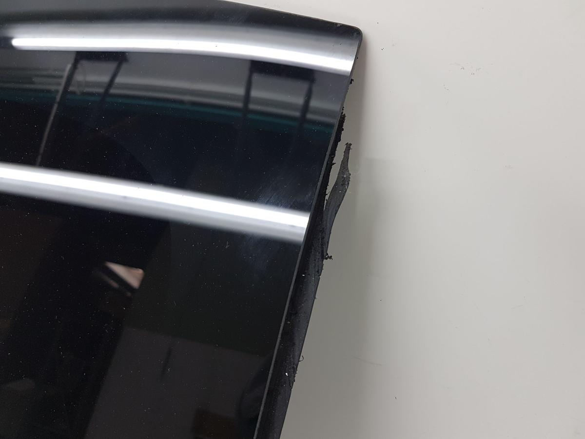 Tesla Model Y Panoramadach get&ouml;nt Bj2022 1635479-00-B Panoramic Roof
