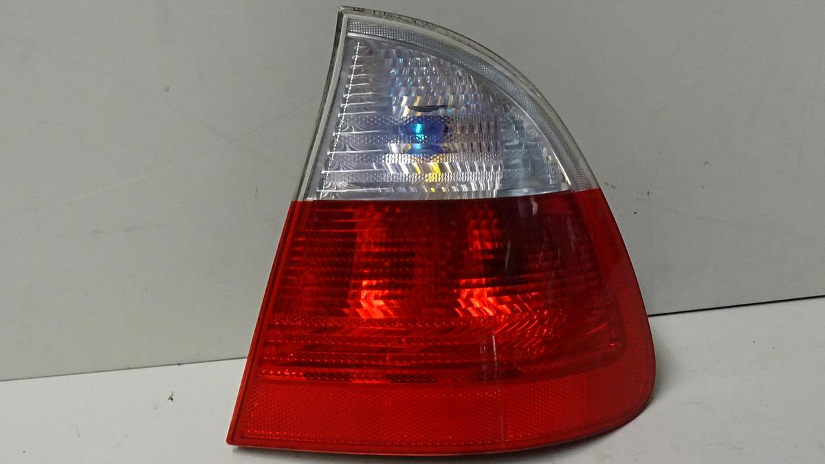 BMW 3er E46 Touring Bj2001 Rückleuchte Rücklicht außen rechts 63216905630 weiss rot