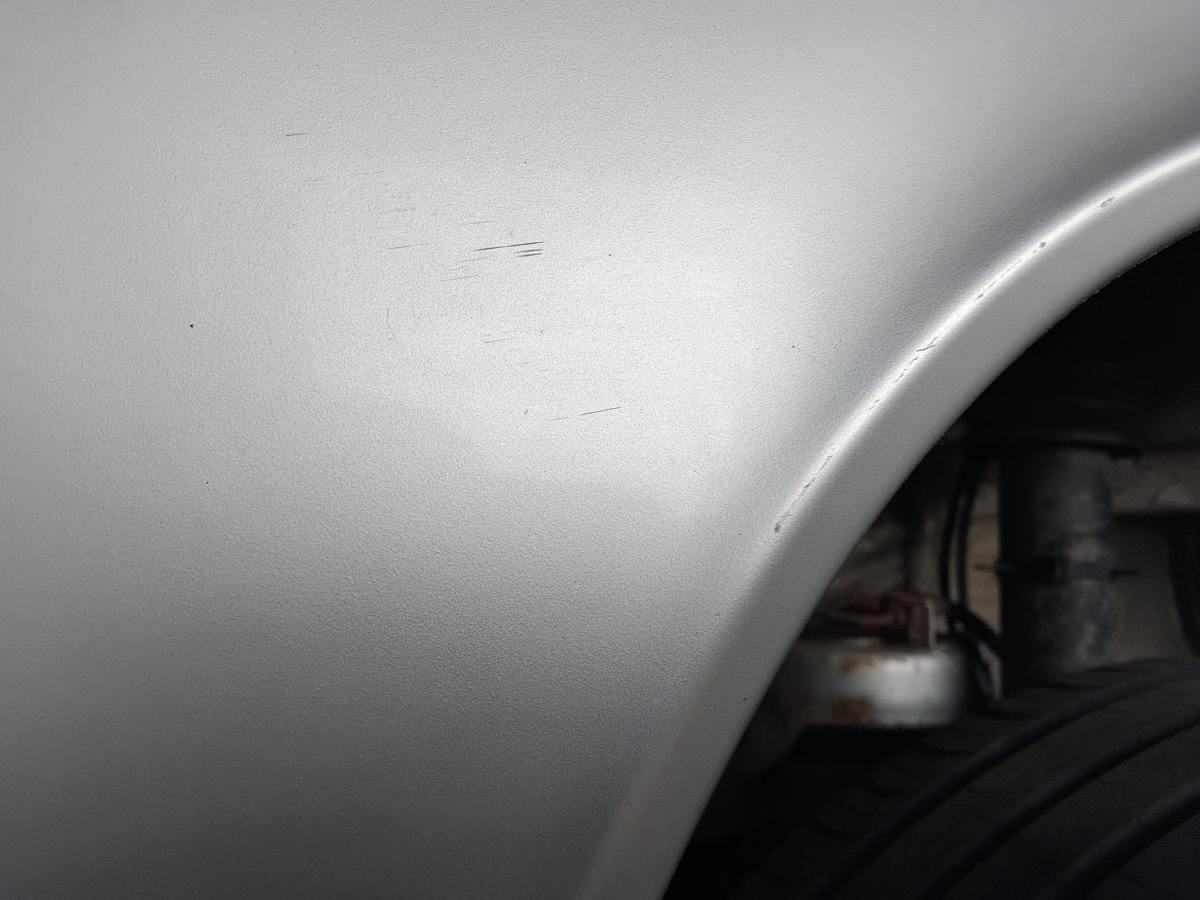Mercedes Benz 190 W201 orig Kotfl&uuml;gel vorn links 744 brillantsilber MOPF BJ1991