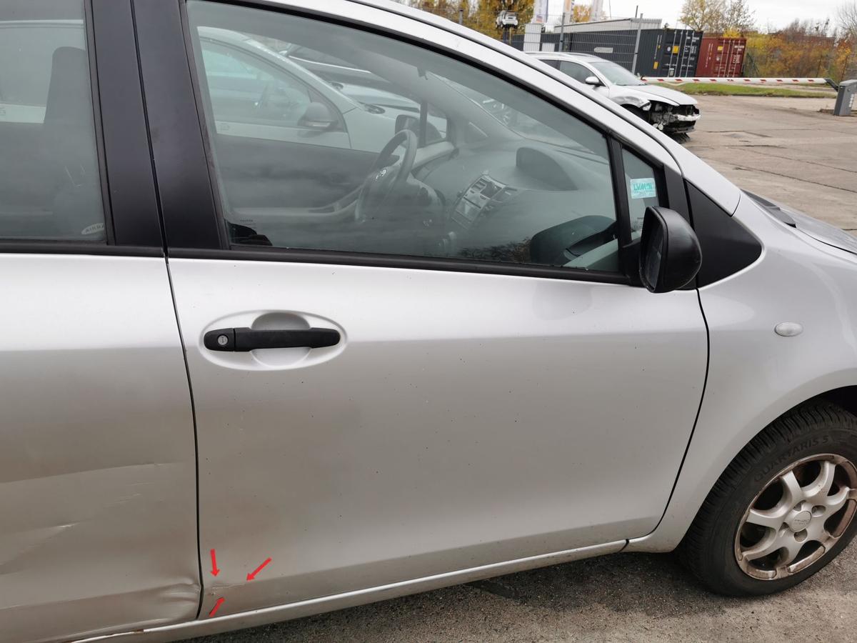 Toyota Yaris XP9 Beifahrertür Autotür Tür vorn rechts 1E7 SilverPearl FRA TEXT
