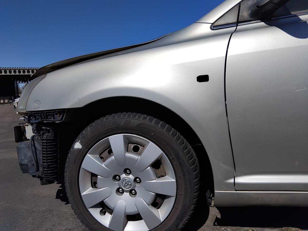 Toyota Avensis T25 orig Kotfl&uuml;gel vorn links BJ2005 Version mit Blinker silber 1C0