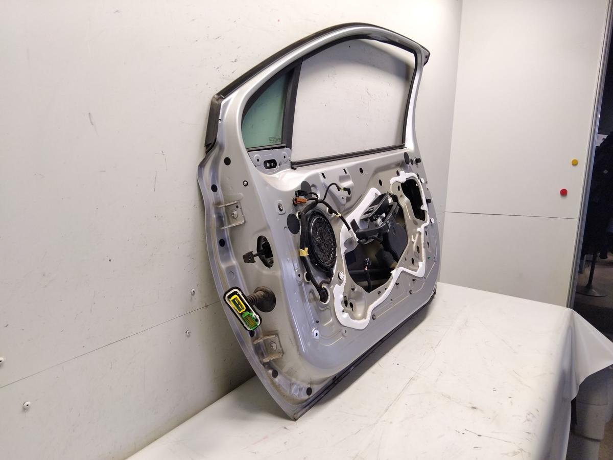 Peugeot 208 Tür vorn rechts Beifahrertür 3-Türer silber aluminiumgrau Bj.2016