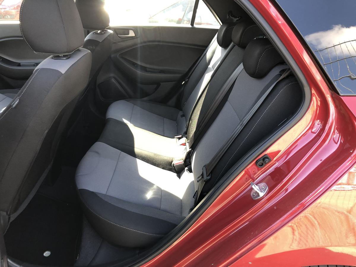 Hyundai i20 GB R&uuml;cksitzbank R&uuml;ckbank Sitzbank hinten 5 t&uuml;rig Isofix Stoff