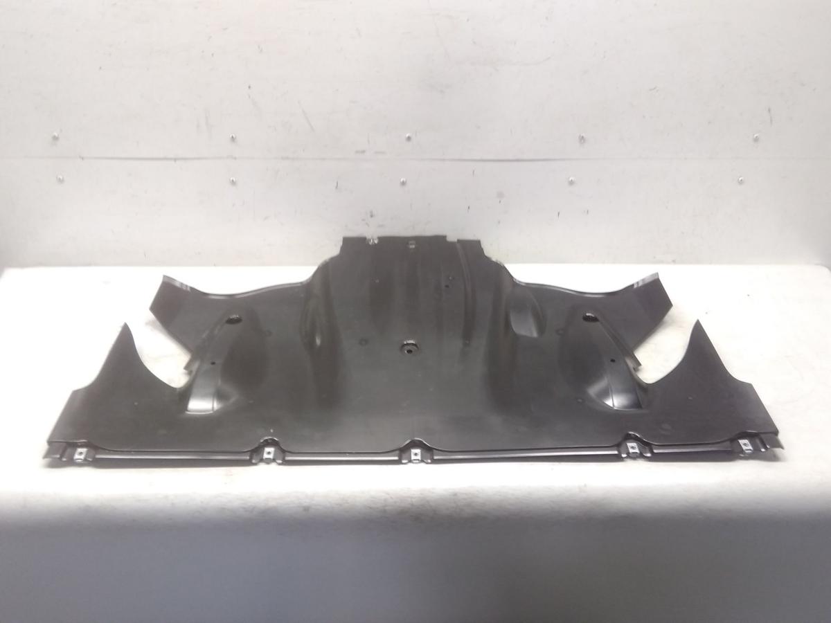 Tesla Model Y original Motorunterschutz Heckmotor Plastikunterschutz Hinterachse Bj.2023