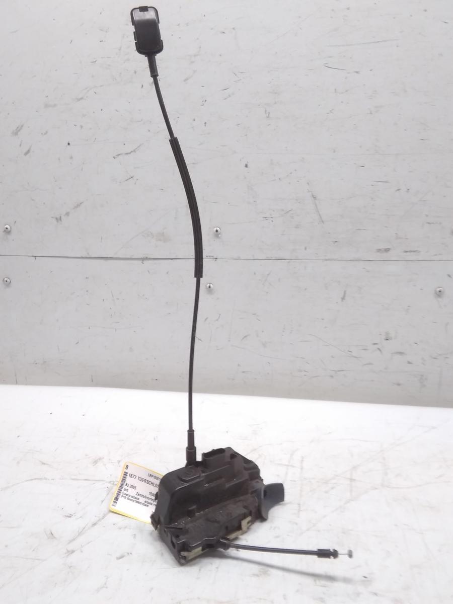 Nissan Primera P12 original T&uuml;rschlo&szlig; vorn links mit Zentralverriegelung Bj.2005