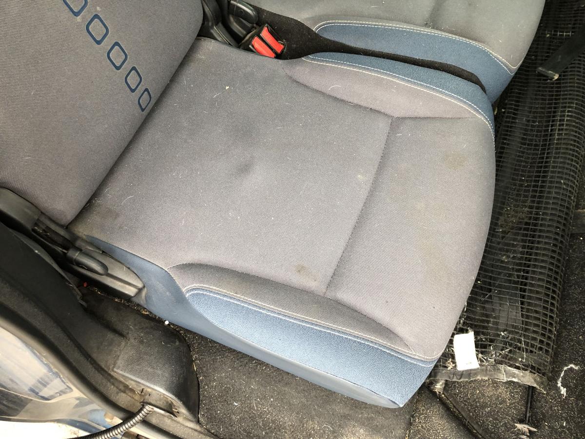 Citroen Berlingo B9 Multispace Einzelsitz hinten rechts Stoff R&uuml;cksitz