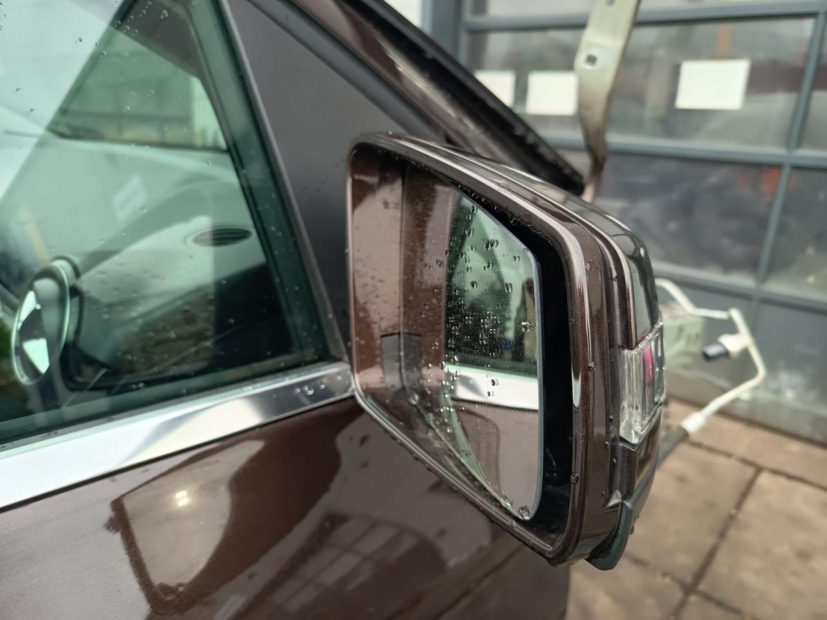 Mercedes W246 Aussenspiegel rechts elektrisch anklappbar 990 Orientbraun Bj 2014