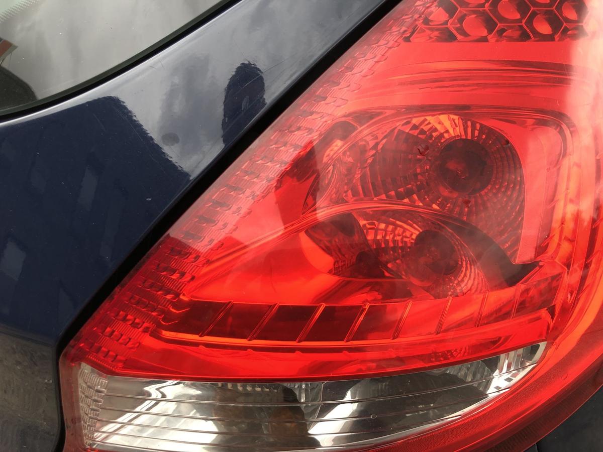 Ford Fiesta JA8 Rückleuchte rechts Rücklicht Heckleuchte 3 türer Heckleuchte