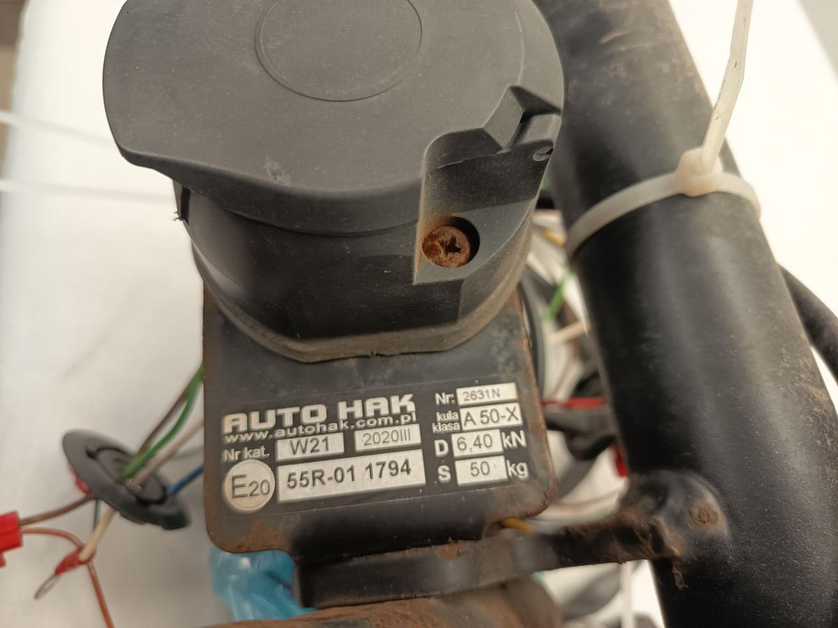 Suzuki Swift III MZ Anhängekupplung Starr mit E-Satz 7-Polig Bj 2006