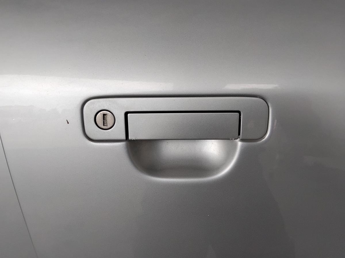 Audi A6 C4 T&uuml;r vorn rechts Beifahrert&uuml;r T&uuml;rblatt LY7M alusilbermetallic BJ1996